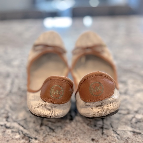 Michael Kors Ballet Flats - Picture 4 of 6